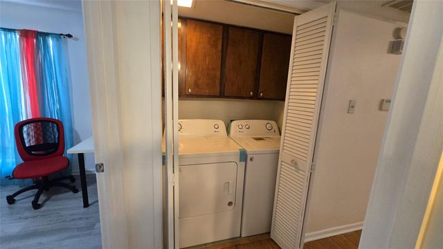 8427 Hearth Drive 4, Houston, TX 77054