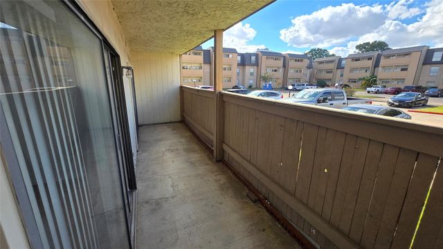 8427 Hearth Drive 4, Houston, TX 77054