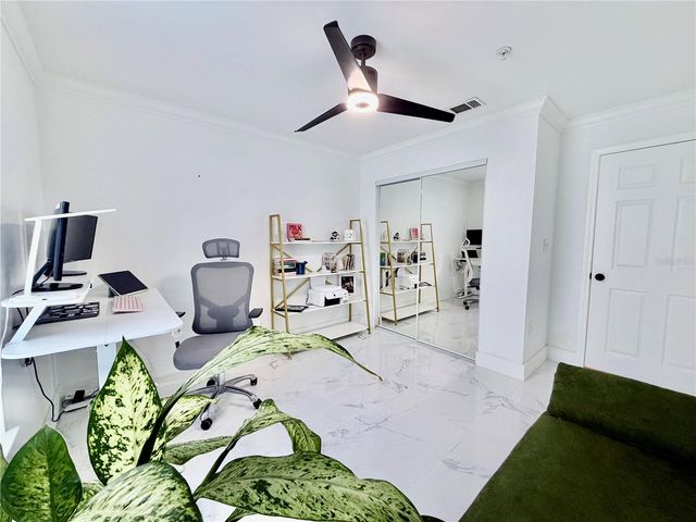 18111 BRIDLE BIT LANE, Tampa, FL 33647