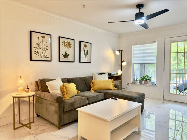 18111 BRIDLE BIT LANE, Tampa, FL 33647