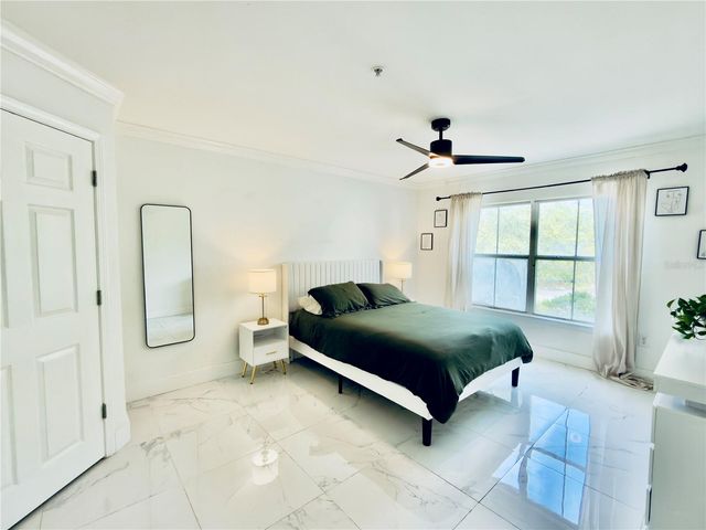 18111 BRIDLE BIT LANE, Tampa, FL 33647