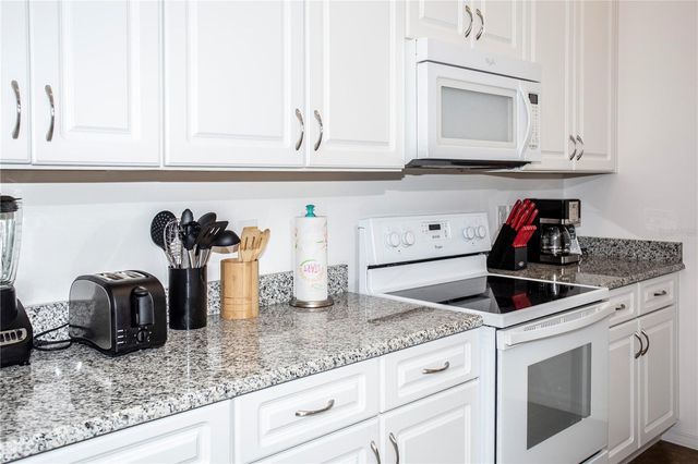 2666 ROSEMONT CIRCLE, Davenport, FL 33837