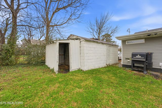 117 Love Drive, Harriman, TN 37748