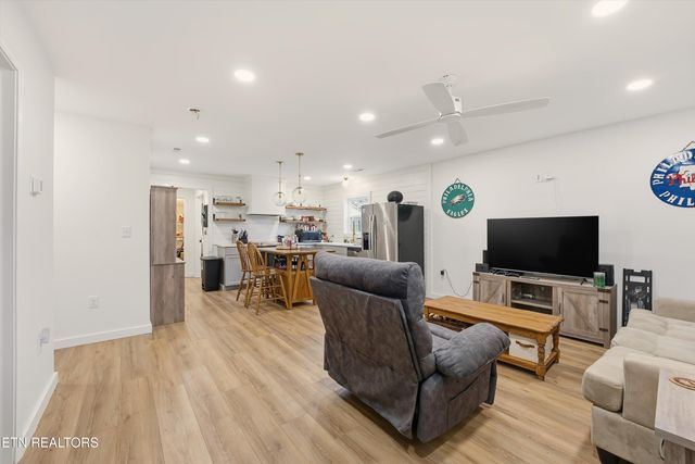 117 Love Drive, Harriman, TN 37748