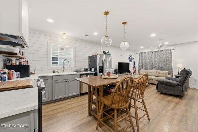 117 Love Drive, Harriman, TN 37748