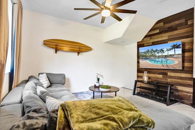 4533 Danson Way, Delray Beach, FL 33445