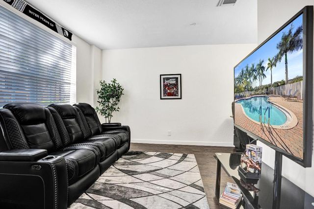 4533 Danson Way, Delray Beach, FL 33445