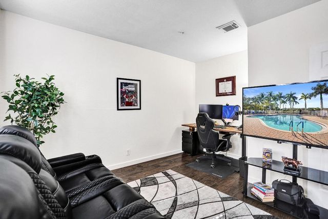 4533 Danson Way, Delray Beach, FL 33445