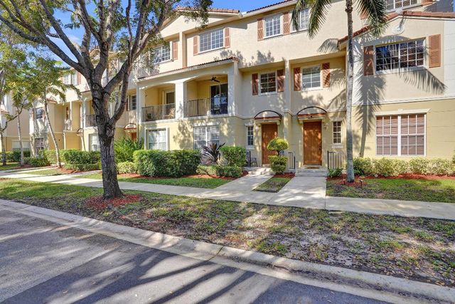 4533 Danson Way, Delray Beach, FL 33445