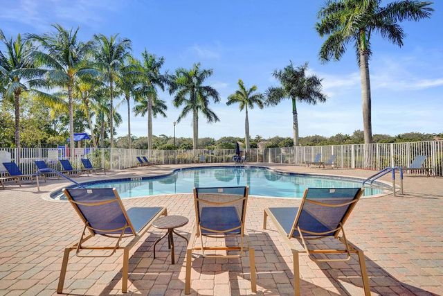 4533 Danson Way, Delray Beach, FL 33445