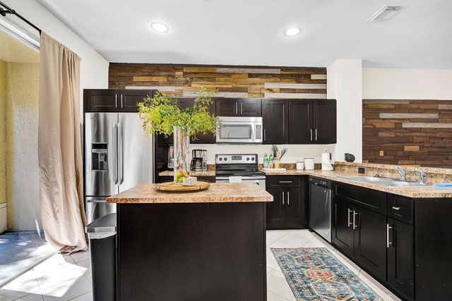 4533 Danson Way, Delray Beach, FL 33445