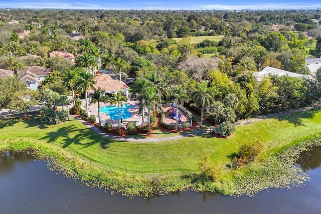 4533 Danson Way, Delray Beach, FL 33445