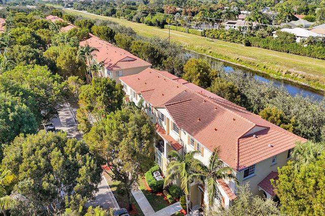 4533 Danson Way, Delray Beach, FL 33445