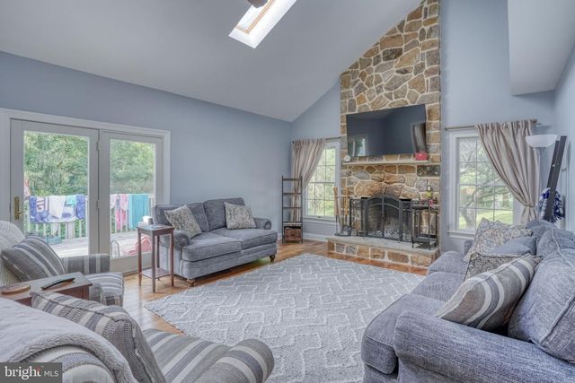 200 DERBY LN, Lincoln University, PA 19352