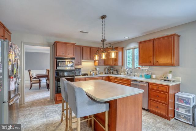 200 DERBY LN, Lincoln University, PA 19352