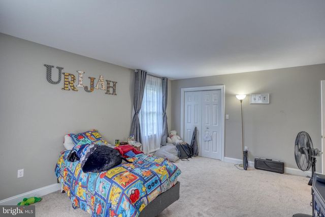 200 DERBY LN, Lincoln University, PA 19352