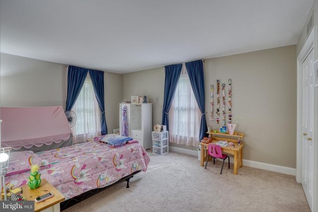 200 DERBY LN, Lincoln University, PA 19352