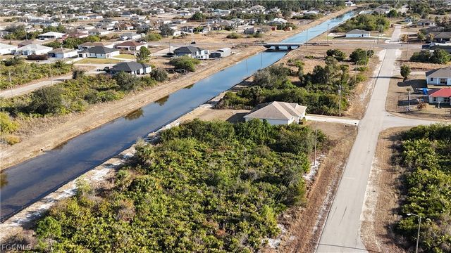 335 Paulcrest AVE, Lehigh Acres, FL 33974