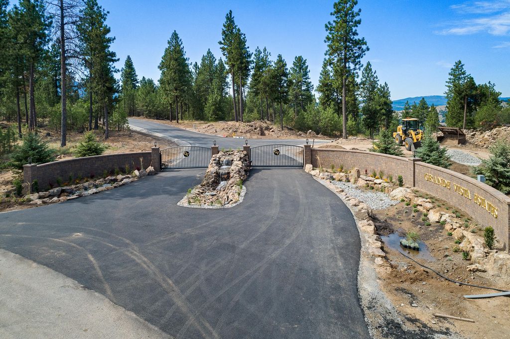 313 N Blue Skies Lane, Liberty Lake, WA 99019