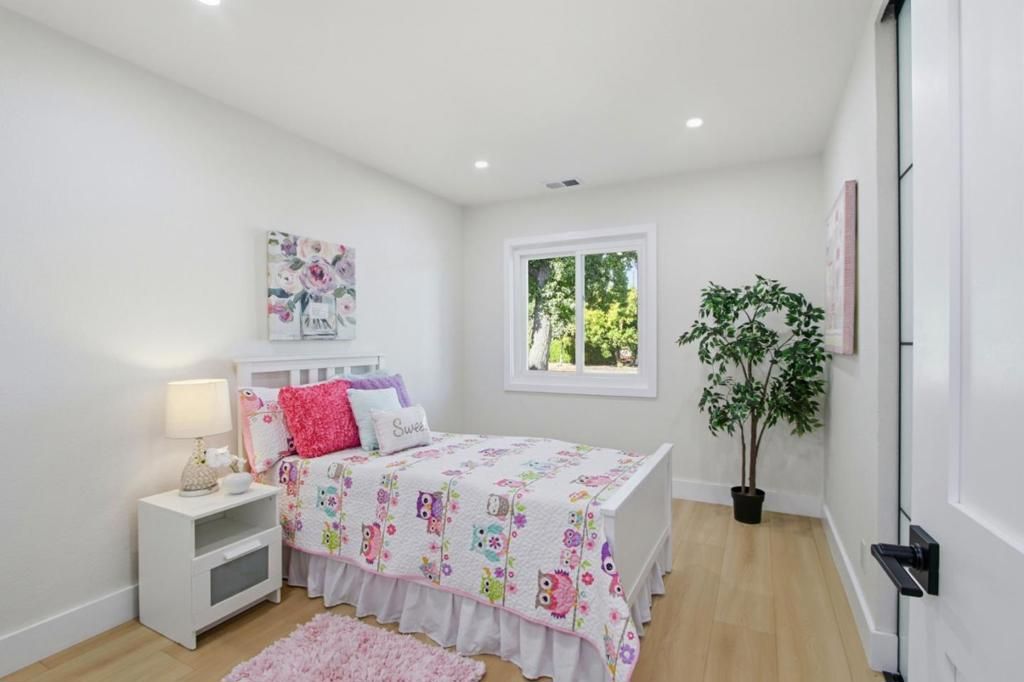 Image 18 of property listing at 3011 Arroba Way, San Jose, CA 95118