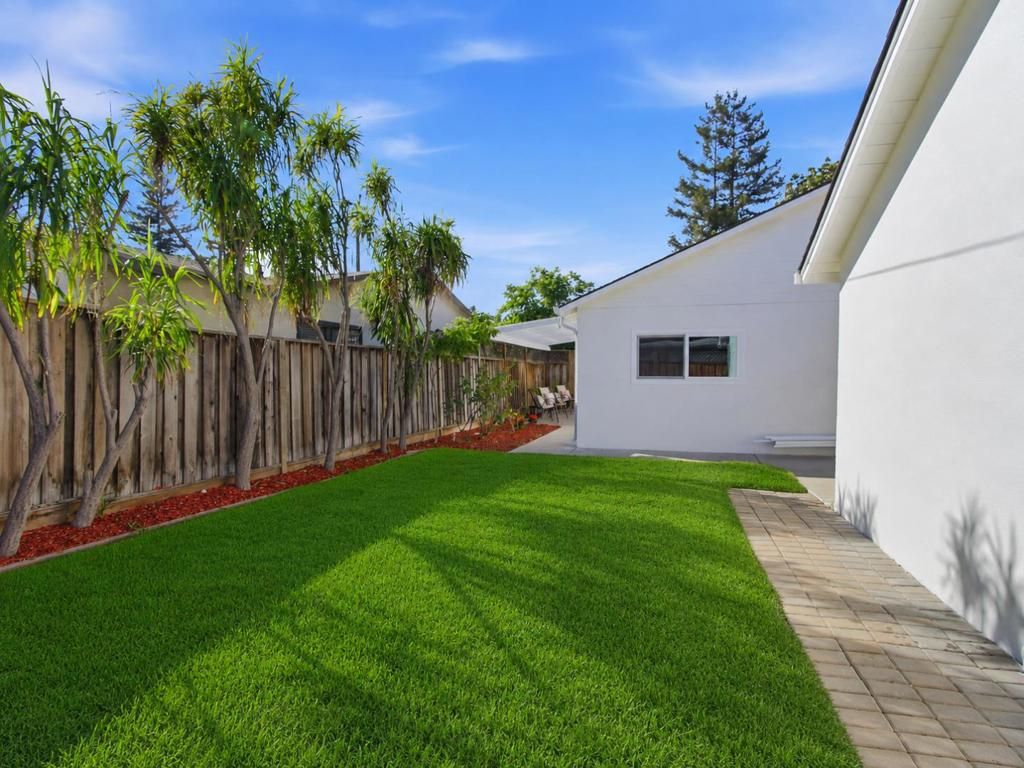 Image 26 of property listing at 3011 Arroba Way, San Jose, CA 95118