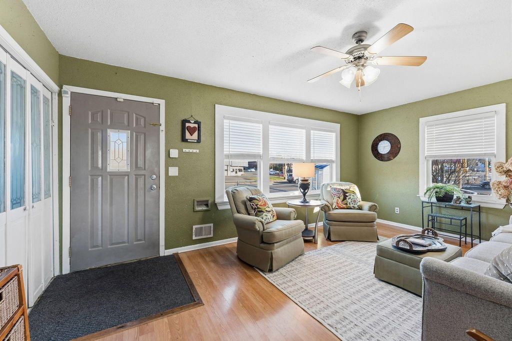 4410 NE Central Avenue NE, Columbia Heights, MN 55421