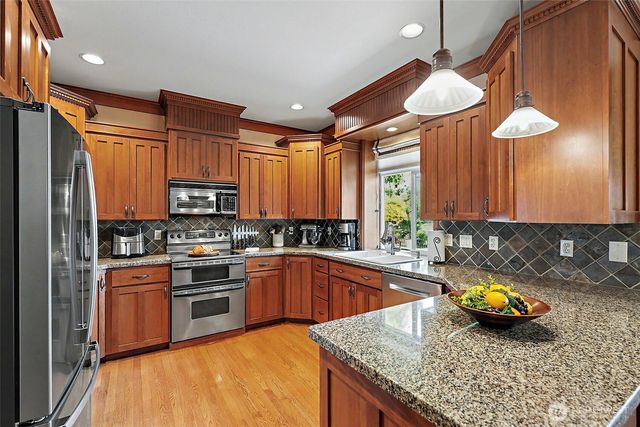 2701 13th Street Pl SW, Puyallup, WA 98373
