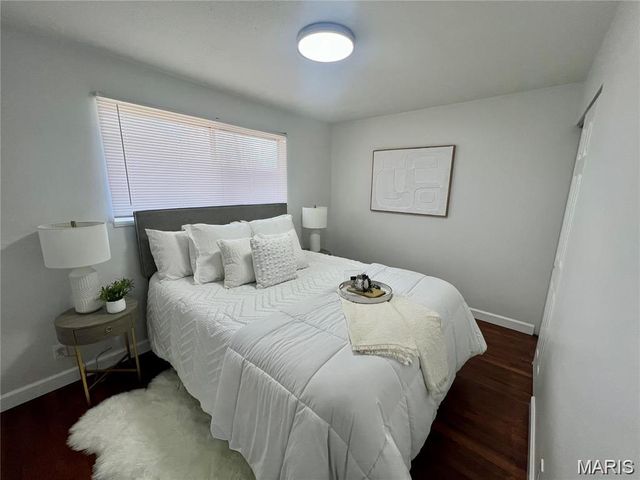 1715 Beecher Drive, St Louis, MO 63136