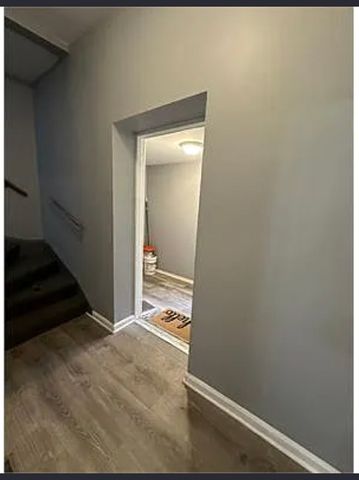 6444 S Eberhart Avenue, Chicago, IL 60637