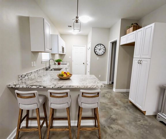 1249 MARKSMAN ST, Memphis, TN 38106