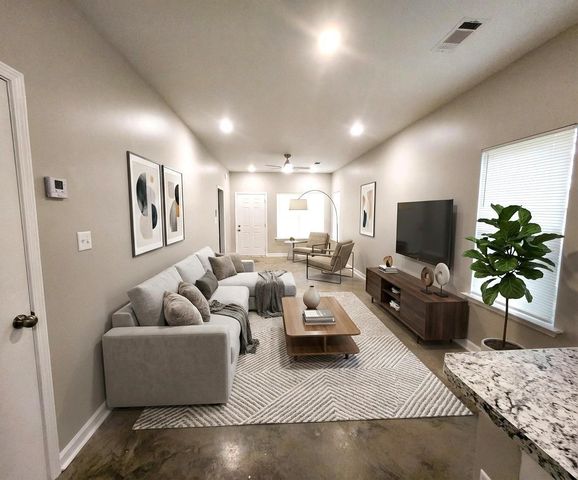 1249 MARKSMAN ST, Memphis, TN 38106