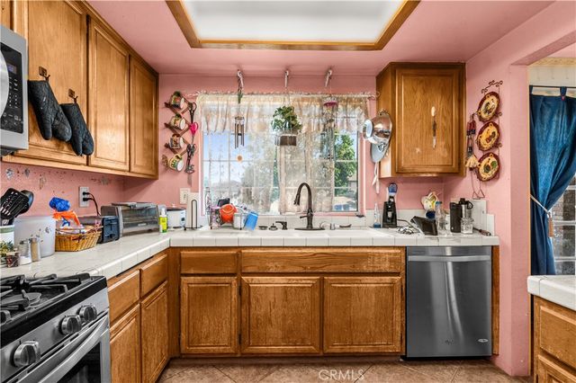 7205 Ridgeline, Jurupa Valley, CA 92509