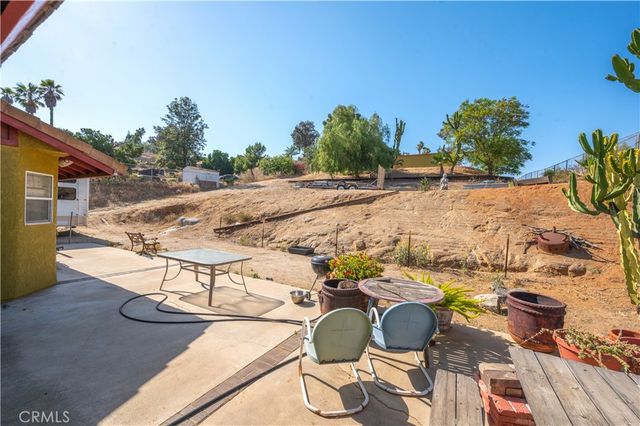 7205 Ridgeline, Jurupa Valley, CA 92509