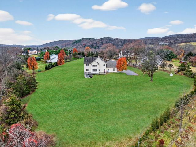 128 Old Pawling Road, Pawling, NY 12564