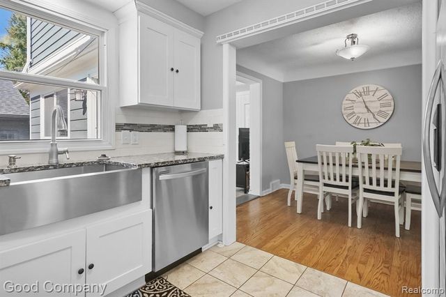 2925 Benjamin Avenue, Royal Oak, MI 48073