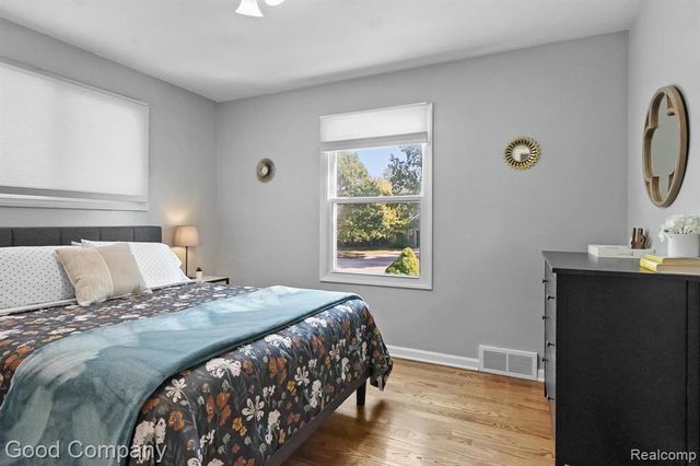 2925 Benjamin Avenue, Royal Oak, MI 48073