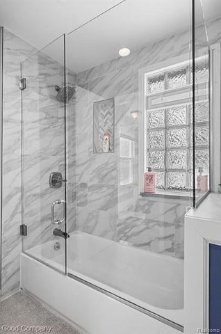 2925 Benjamin Avenue, Royal Oak, MI 48073