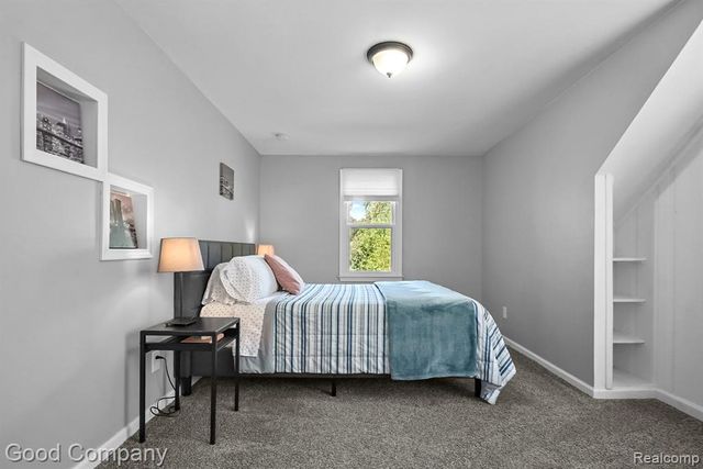 2925 Benjamin Avenue, Royal Oak, MI 48073