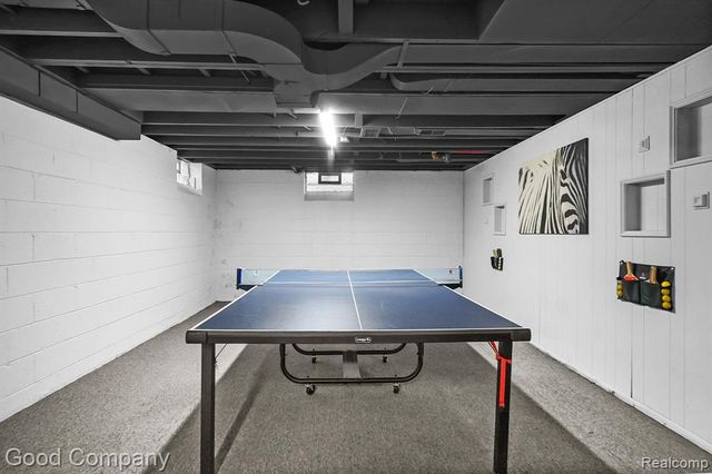 2925 Benjamin Avenue, Royal Oak, MI 48073