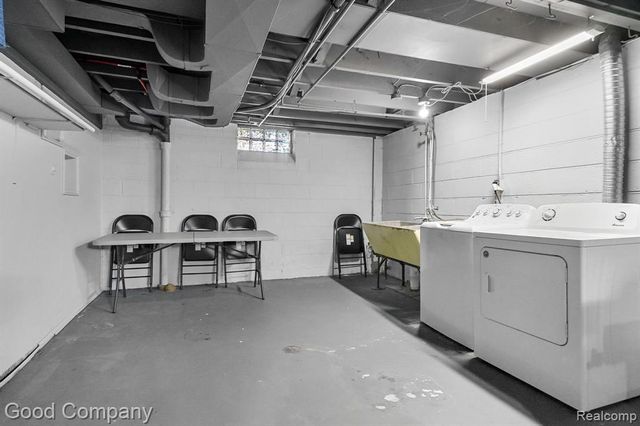 2925 Benjamin Avenue, Royal Oak, MI 48073