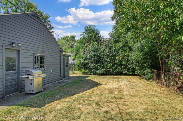 2925 Benjamin Avenue, Royal Oak, MI 48073