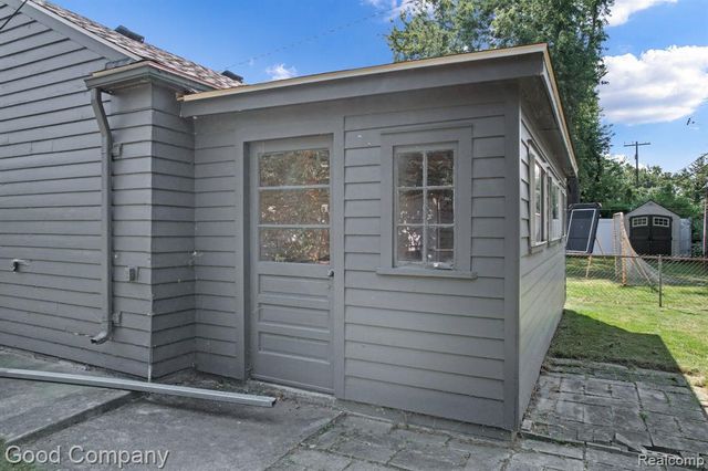 2925 Benjamin Avenue, Royal Oak, MI 48073