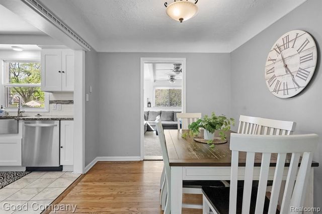 2925 Benjamin Avenue, Royal Oak, MI 48073