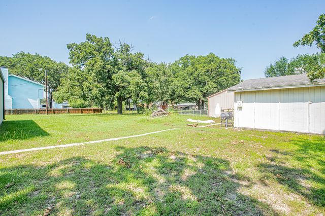 4151 County Road 3524, Greenville, TX 75402