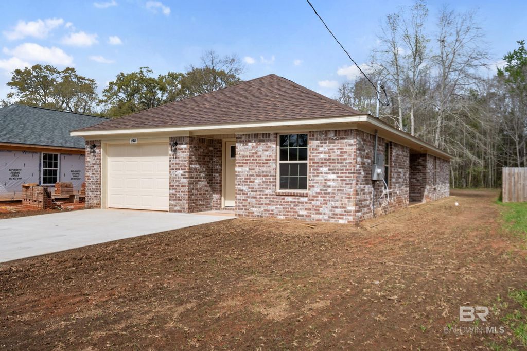 228 W 16th Street, Bay Minette, AL 36507