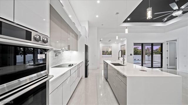 2820 NW 27th AVE, Cape Coral, FL 33993