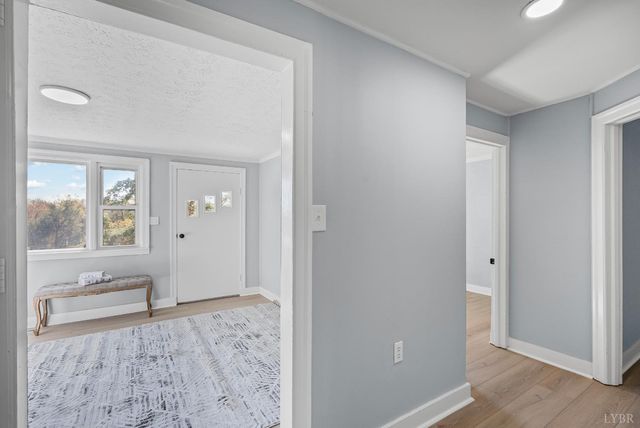 1071 Settlersway Lane, Goode, VA 24556