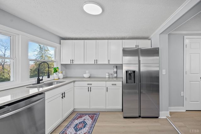 1071 Settlersway Lane, Goode, VA 24556