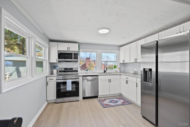 1071 Settlersway Lane, Goode, VA 24556