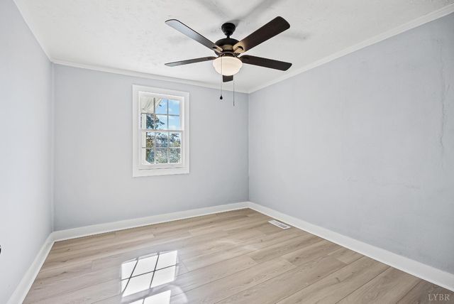 1071 Settlersway Lane, Goode, VA 24556